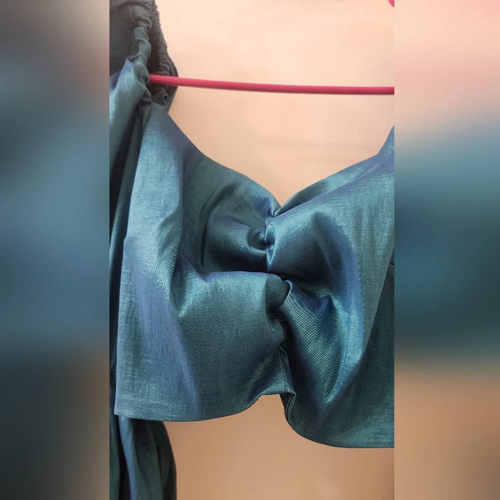 Paola‎ Rendon Elegant Teal Skirt Set, Size Medium.